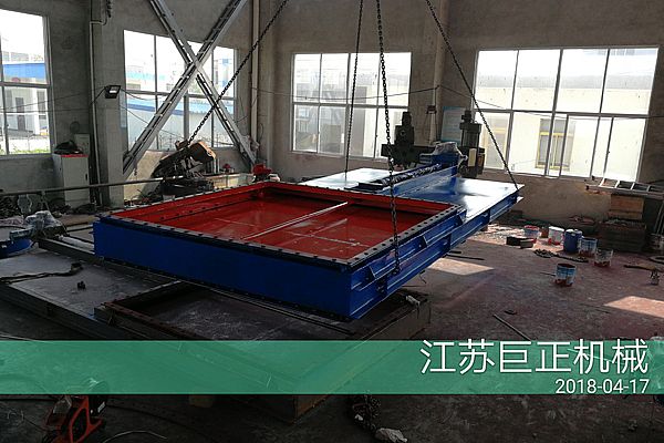方形擋板門（寬3m）已成型，后期噴漆展示圖