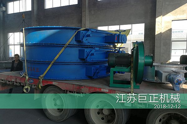 廈門客戶訂購(gòu)的擋板門驗(yàn)收合格，發(fā)貨準(zhǔn)備中