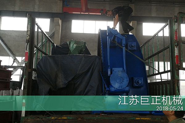 擋板門制作完工，安裝調(diào)試中